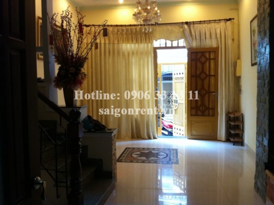 Nice house on Tran Quang Dieu dist 3 for rent: 1200$