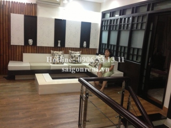 Luxury Penhouse 4 bedrooms for rent in Canh Vien 1 building, District 7 - 2000 USD