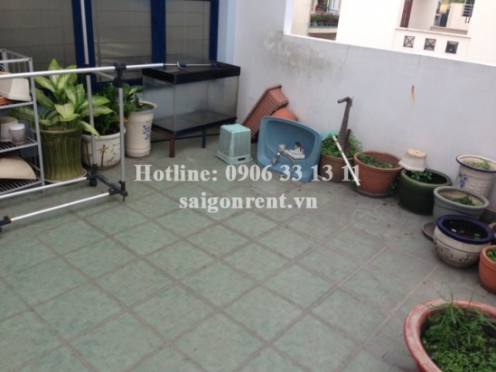 Nice house 4bedrooms for rent in Huynh Van Banh street, Phu Nhuan district -  900$