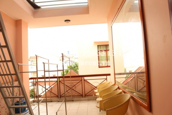 Luxury villa 5bedrooms for rent close to Etown building, Cong Hoa street, Tan Binh district. 2000 USD