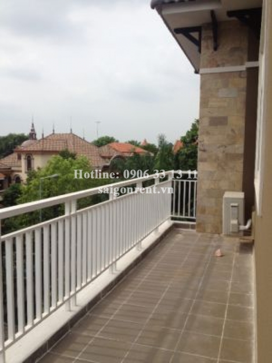 Nice serviced apartment for rent in Nguyen Van Huong street, Thao Dien ward, District 2: 550 USD/month