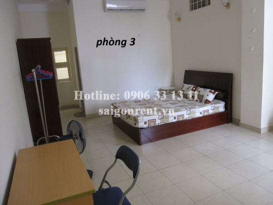 House with 04 bedrooms for rent in Le Van Sy street, District 3, 150sqm: 960 USD