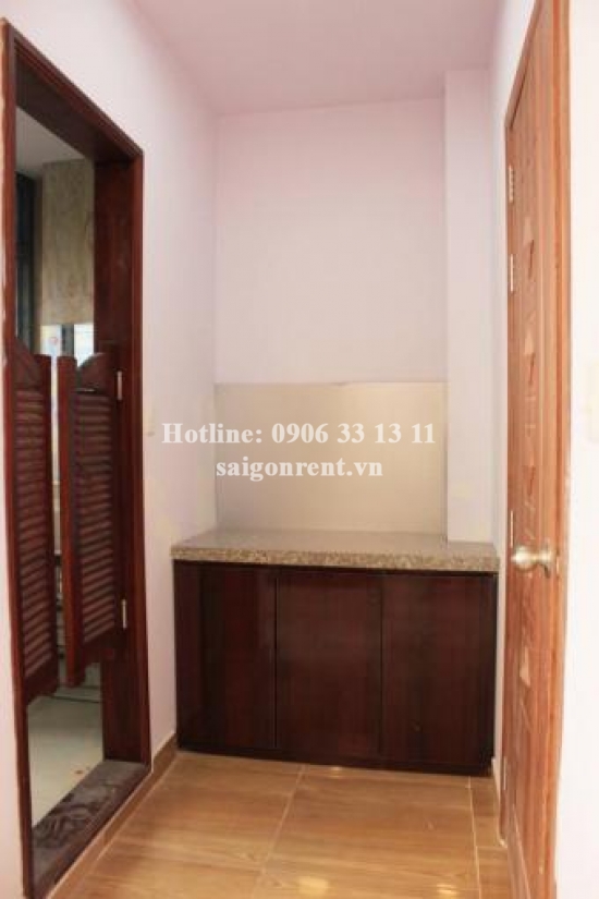 Modern serviced studio apartment for rent in Hoang Sa street, District 1: 500 USD