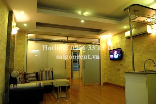 Luxury apartment for rent in Nguyen Ngoc Phuong Building, Binh Thanh District, 55sqm: 550 USD