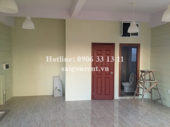 Unfurnished apartment on Topfloor for rent in District 1, Studio 01 bedroom, 50sqm with nice balcony- 600 USD