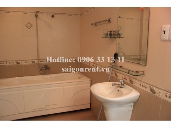 Nice House 05 bedrooms for rent in Dong Hung Thuan street, Tan Hung ward, District 12: 850 USD
