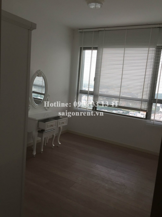 Apartment with new furniture for rent in Riviera Point Building, Nguyen Van Tuong street, District 7: 1000 USD