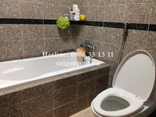 Luxury apartment 03 bedrooms on 21th floor for rent in Hoang Anh Gold House Building, District 7-600 USD