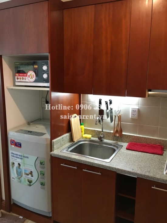 Nice apartment for rent in The Manor Officetel Building, Nguyen Huu Canh street, Binh Thanh District, 38sqm: 650 USD
