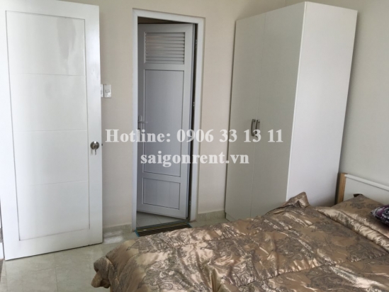 Nice apartment 02 bedrooms on 27th floor for rent in Riverside  Building, 90 Nguyen Huu Canh street, Binh Thanh District. 700 USD