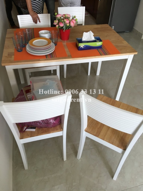 Nice apartment 02 bedrooms on 27th floor for rent in Riverside  Building, 90 Nguyen Huu Canh street, Binh Thanh District. 700 USD