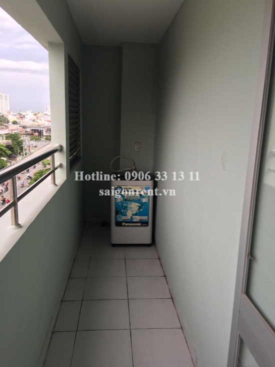 Nice apartment 02 bedrooms with balcony for rent in Nguyen Bieu street, District 5 - 60sqm: 600 USD