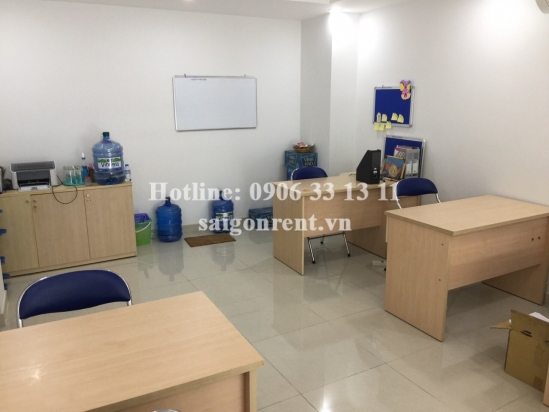 Office on ground floor for rent on Nguyen Thi Huynh street, Phu Nhuan District - 32sqm - 450USD