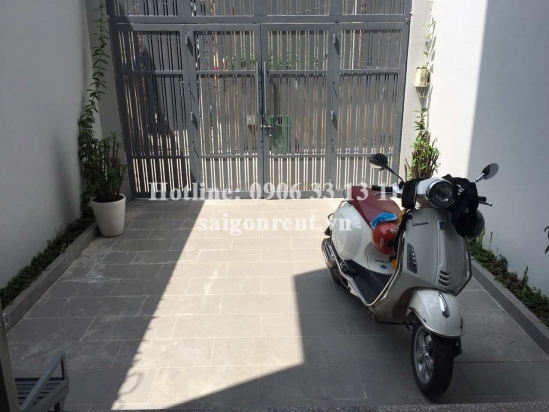 Penthouse serviced apartment with big balcony for rent on Quoc Huong street - District 2- 45sqm - 550USD