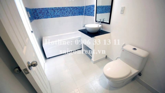 Beautiful simple villa in compound for rent in Tran Nao street, District 2, 03 bedrooms with swimming pool, 130 sqm, 1600 USD