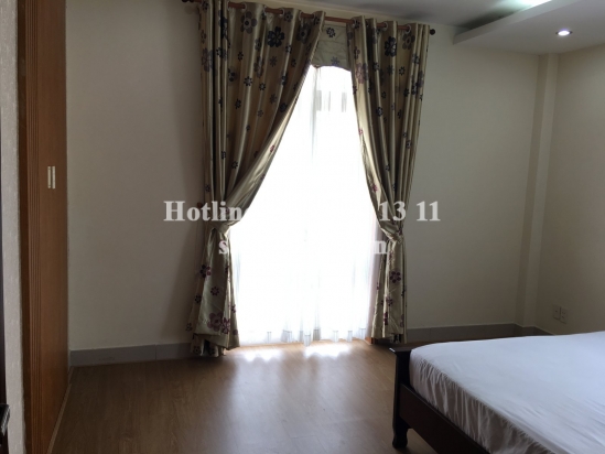 Nice serviced apartment 03 bedrooms wooden floor with balcony for rent on Nguyen Van Huong street, Thao Dien ward, District 2- 130 sqm- 950 USD