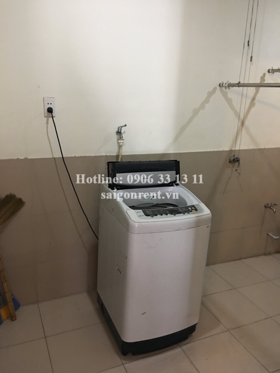 Nice serviced apartment 03 bedrooms wooden floor with balcony for rent on Nguyen Van Huong street, Thao Dien ward, District 2- 130 sqm- 950 USD