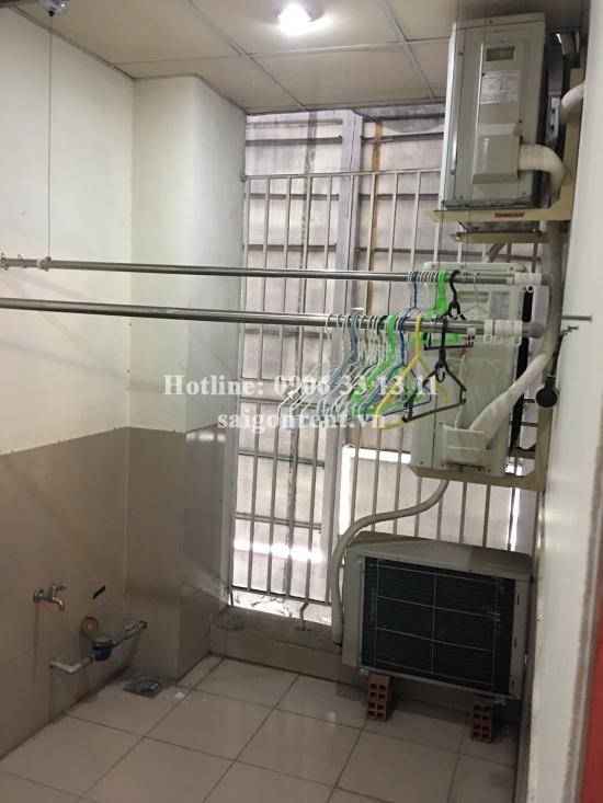 Nice serviced apartment 03 bedrooms wooden floor with balcony for rent on Nguyen Van Huong street, Thao Dien ward, District 2- 130 sqm- 950 USD