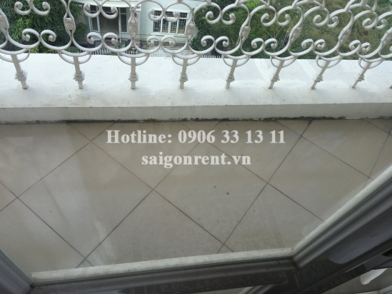 Nice serviced apartment 03 bedrooms with balcony for rent on Nguyen Van Huong street, Thao Dien ward, District 2- 130 sqm- 950 USD