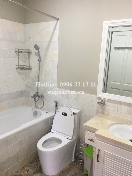 Nice serviced apartment 02 bedrooms on ground floor for rent on Nguyen Van Huong street, Thao Dien ward, District 2- 58sqm- 850 USD