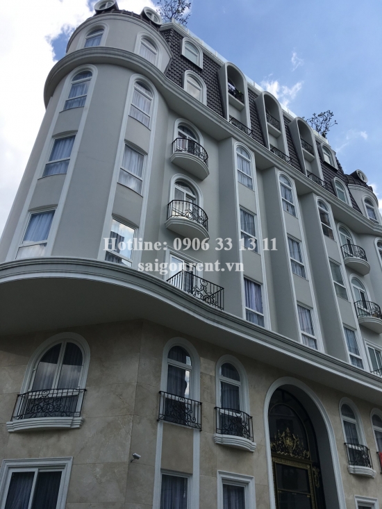 Nice serviced apartment 02 bedrooms on ground floor for rent on Nguyen Van Huong street, Thao Dien ward, District 2- 60sqm- 900 USD