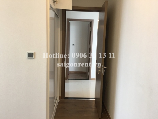 Beautiful apartment 04 bedrooms with really nice river view on 8th floor for rent in Vinhomes Central Park Building- Binh Thanh district - 2500 USD