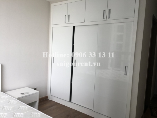 Beautiful apartment 04 bedrooms with really nice river view on 8th floor for rent in Vinhomes Central Park Building- Binh Thanh district - 2500 USD
