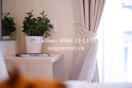 Nice serviced apartment 01 bedroom with balcony for rent on Nguyen Binh khiem street, District 1- 42sqm - 1100 USD