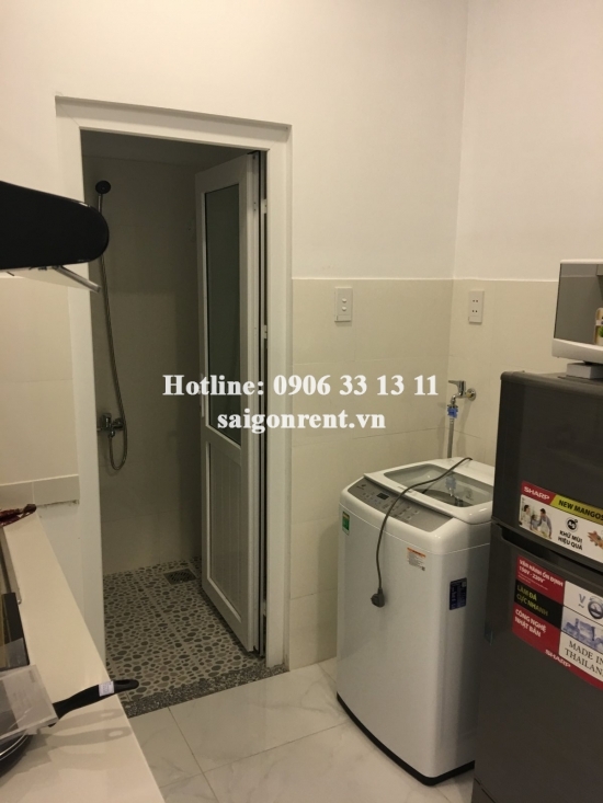 Serviced apartment 01 bedroom separate kitchen room with balcony, 45sqm for rent in Nguyen Trai street, district 1- 450 USD