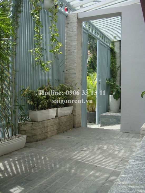 Serviced apartment 02 bedrooms on ground floor for rent on Nguyen Van Huong street, District 2 - 60sqm - 650 USD