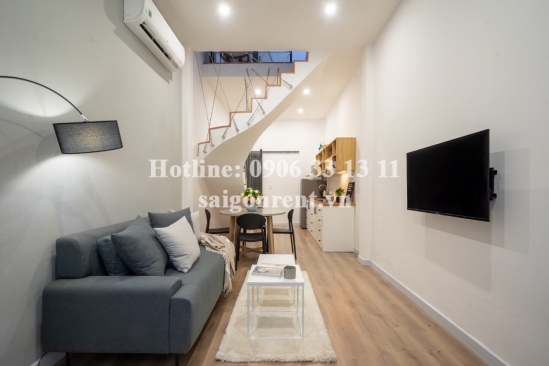 Small house 01 bedroom with balcony for rent on Tran Hung Dao street, District 1 - 70sqm - 900USD