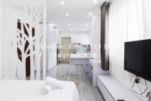 Serviced Apartments for rent in Phu Nhuan District - Nice studio serviced apartment 01 bedroom for rent on Duy Tan street, Phu Nhuan District - 28sqm - 350 USD( 8 millions VND)