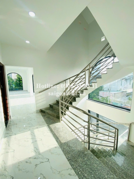 Bán nhà 181 Thân Văn Nhiếp, Phường An Phú, Quận 2, diện tích 130m2, giá bán 33 tỷ