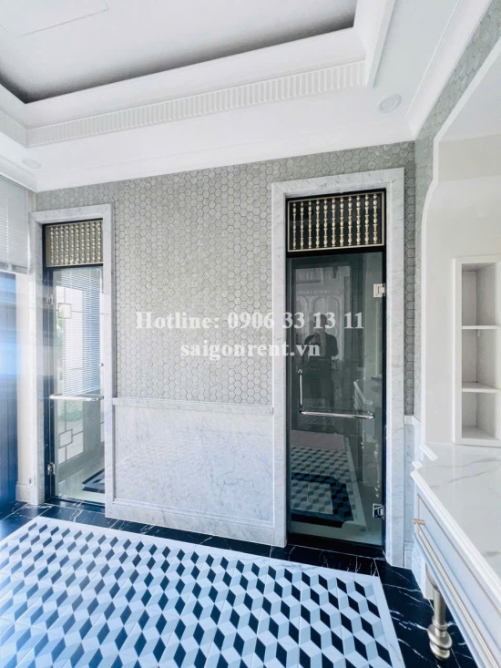 Bán nhà 216/3/19 Nguyễn Văn Hưởng, phường Thảo Điền, Quận 2, diện tích 200m2, giá bán 72 tỷ