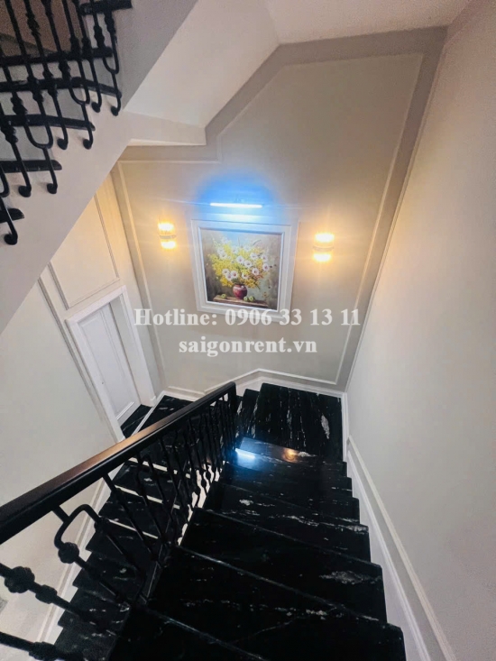 Bán nhà 216/3/19 Nguyễn Văn Hưởng, phường Thảo Điền, Quận 2, diện tích 200m2, giá bán 72 tỷ