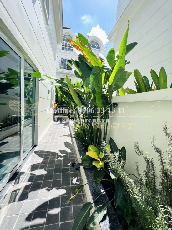 Bán chuyển nhượng Biệt thự King Crown Village Thảo Điền, 200 Nguyễn Văn Hưởng, phường Thảo Điền, Quận 2, diện tích 299m2, giá bán 90 tỷ