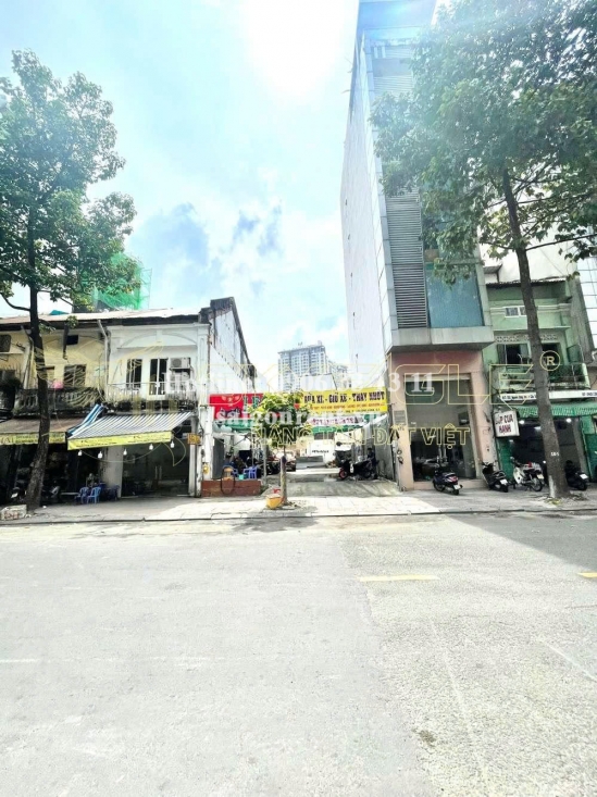 Bán nhà 375-377 Nguyễn Công Trứ, phường Cầu Ông Lãnh, Quận 1, diện tích 160,7m2, giá bán 130 tỷ
