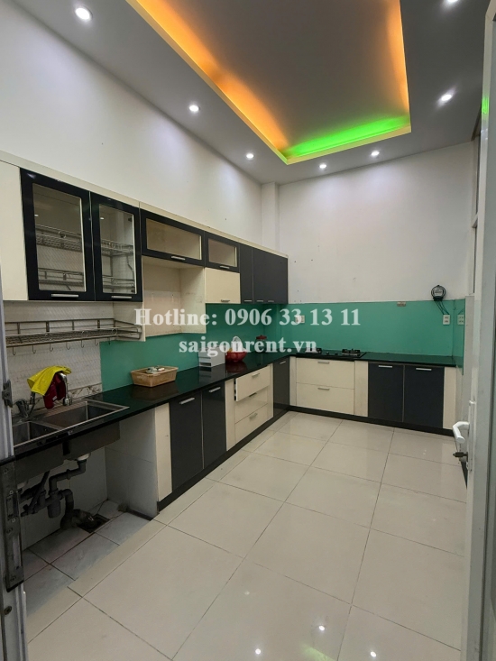 Cho thuê nhà 39 Trung Lang, phường 12, Quận Tân Bình, diện tích đất 125m2, diện tích sử dụng 350m2, 8 Phòng ngủ, giá cho thuê 43 triệu/tháng.