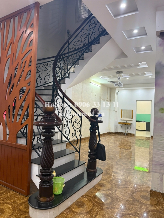 Cho thuê nhà 39 Trung Lang, phường 12, Quận Tân Bình, diện tích đất 125m2, diện tích sử dụng 350m2, 8 Phòng ngủ, giá cho thuê 43 triệu/tháng.