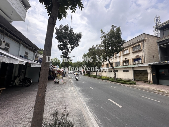 Cho thuê nhà 64 Bà Huyện Thanh Quan, phường Võ Thị Sáu, Quận 3, diện tích đất 220m2, diện tích sử dụng 800m2, giá 150 triệu/ tháng