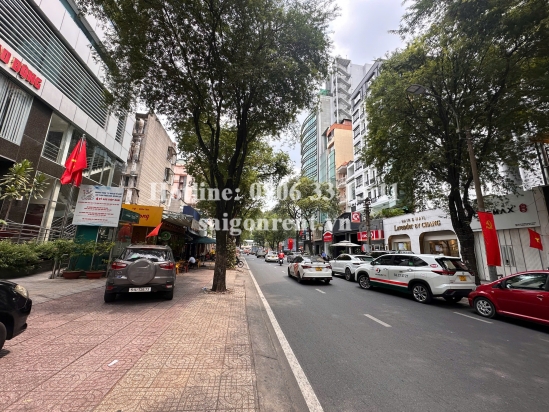 Cho thuê nhà 39-41 Bà Huyện Thanh Quan, phường 6, Quận 3, diện tích đất 216m2, diện tích sử dụng 700m2, giá 350 triệu/ tháng