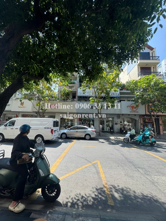 Cho thuê nhà 50 52 Nguyễn Trãi, Quận 1, 320 Triệu