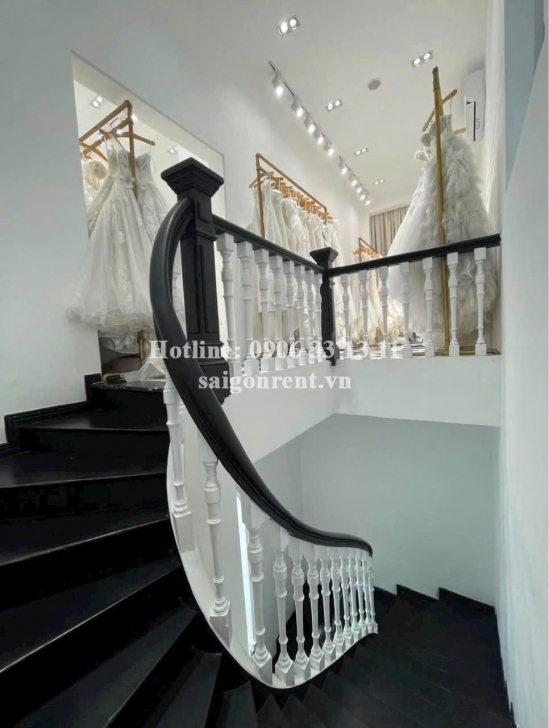 Cho thuê biệt thự 212 Võ Thị Sáu, Quận 3, 260 triệu