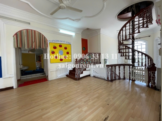 Cho thuê Biệt thự 18 đường số 10, phường Thảo Điền, Quận 2, 12000$