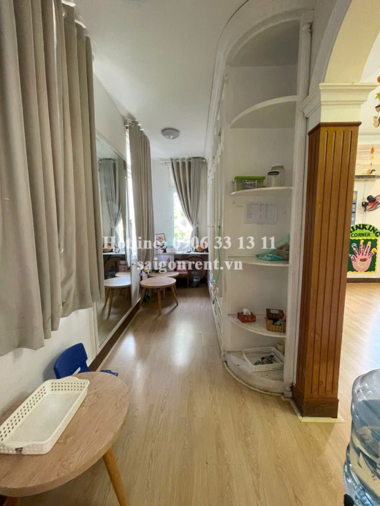 Cho thuê biệt thự 15A - 15B Đường số 11 - Góc Lê Thước, phường Thảo Điền, Quận 2, 13,500 USD