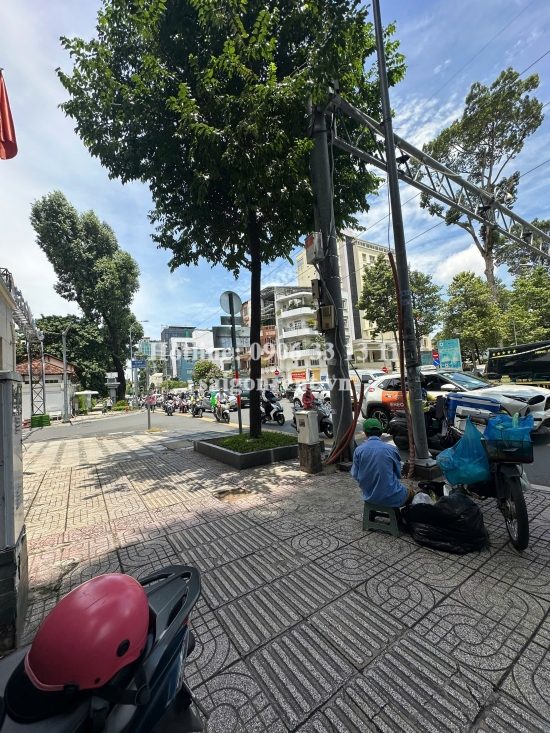 Cho thuê nhà 243 Điện Biên Phủ, Xuân Hoà, Quận 3, 100 Triệu
