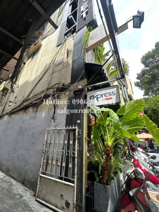 Cho thuê nhà 122 Cao Thắng, phường Bàn Cờ, Quận 3, 190 Triệu