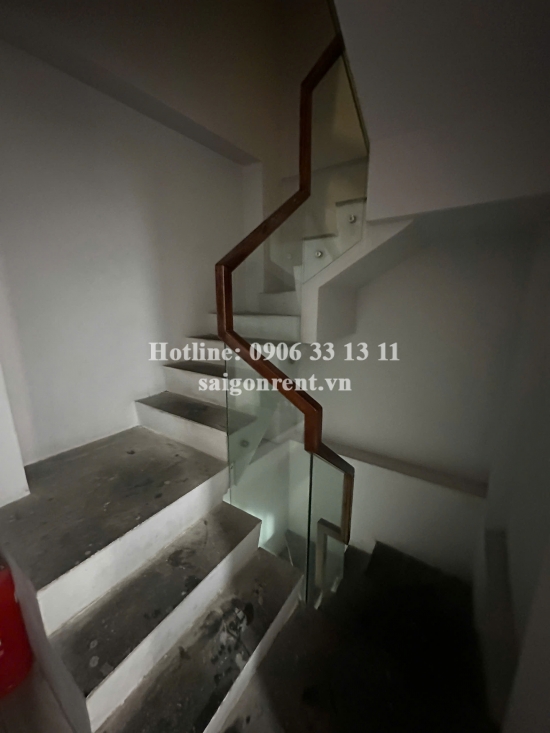 Cho thuê tòa CHDV 108 110 Cô Bắc, Quận 1, 32 Phòng CHDV, 240 Triệu