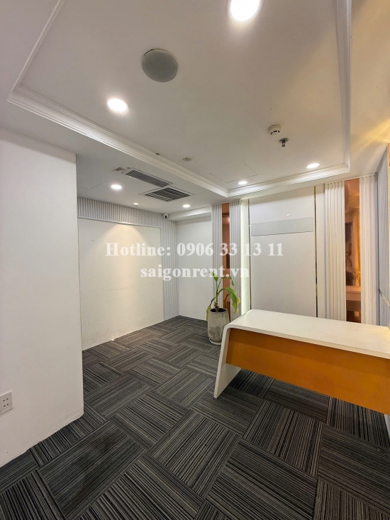Cho thuê toà nhà văn phòng 69 69A Ba Tháng Hai, Quận 10, 360 Triệu