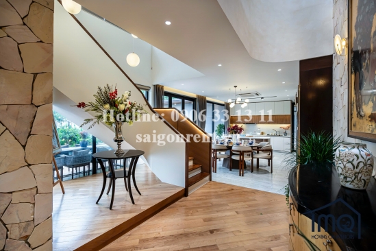 Villa for lease on La Xuan Oai street, Tang Nhon Phu A ward, 800sqm, 4500 USD